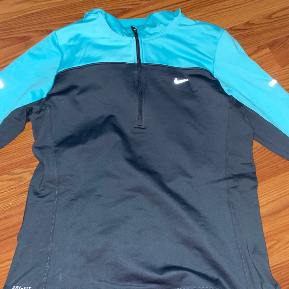 Nike hooded pull over